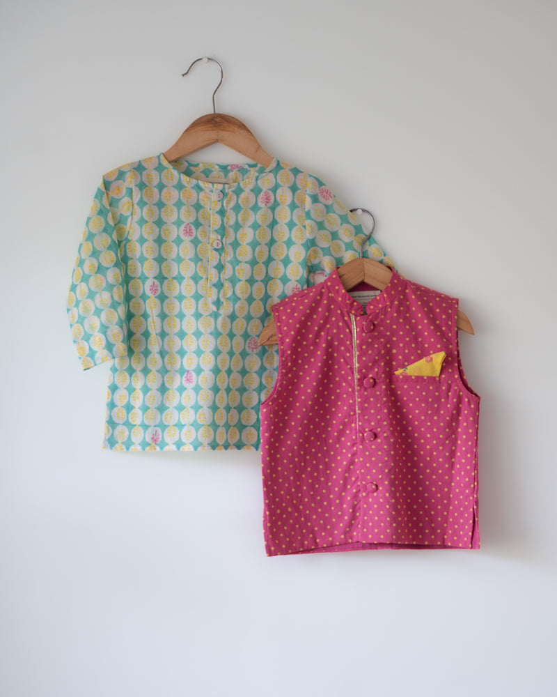 Love The World Today Kumkum Magenta Polka Cotton Bandi Jacket For Boys