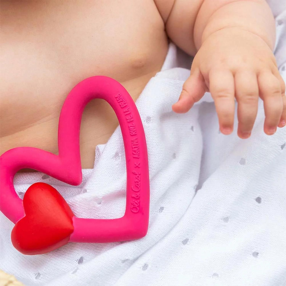 Oli & Carol x ARP The Heart Teether