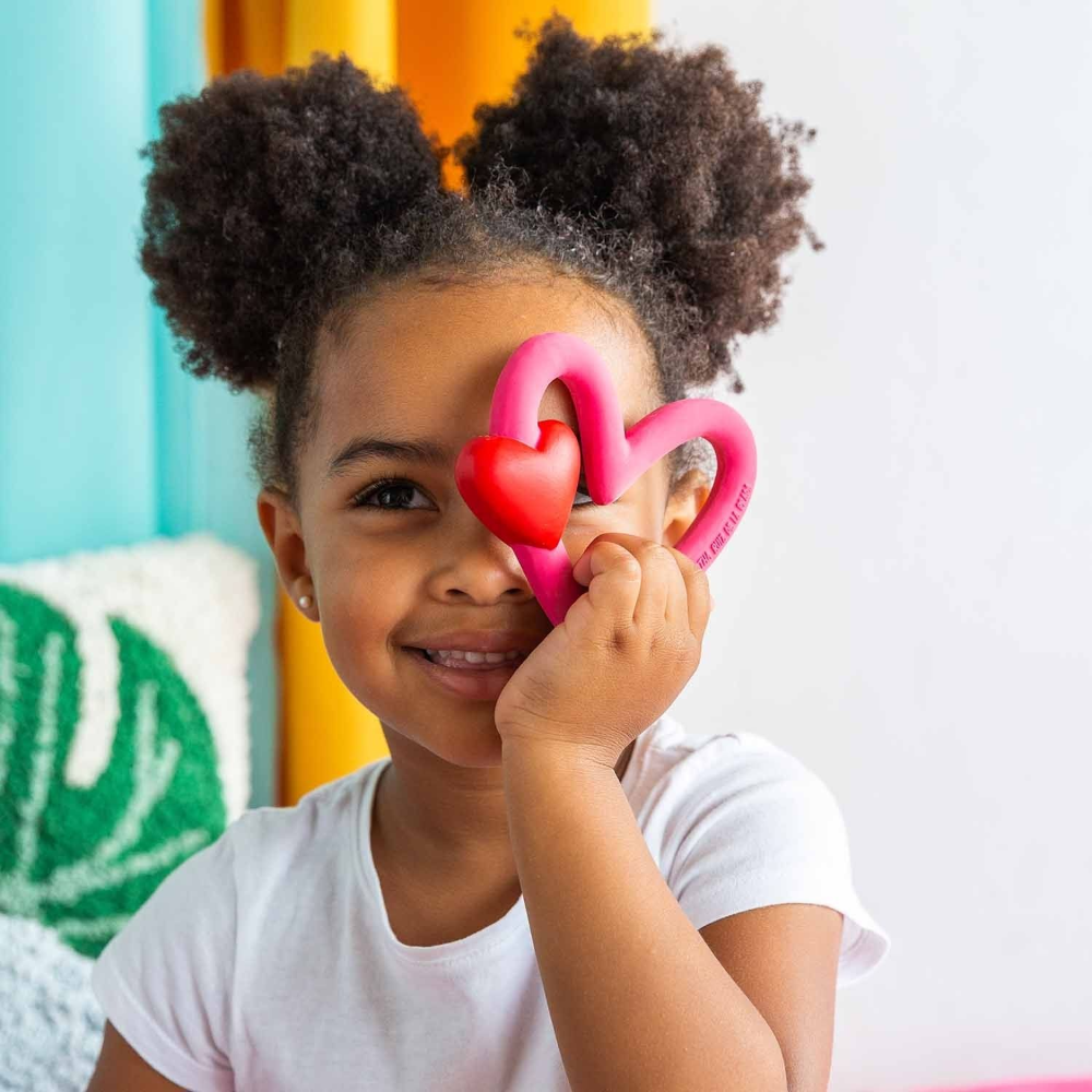 Oli &amp; Carol x ARP The Heart Teether