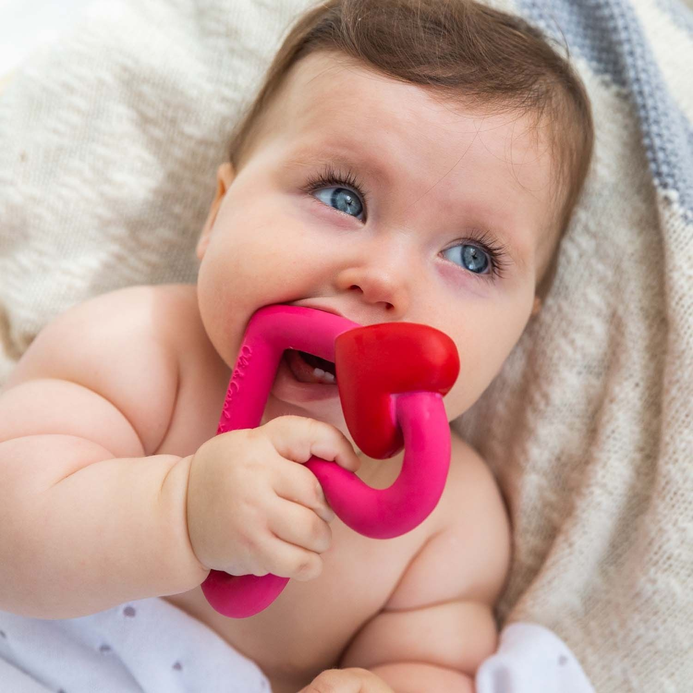 Oli & Carol x ARP The Heart Teether