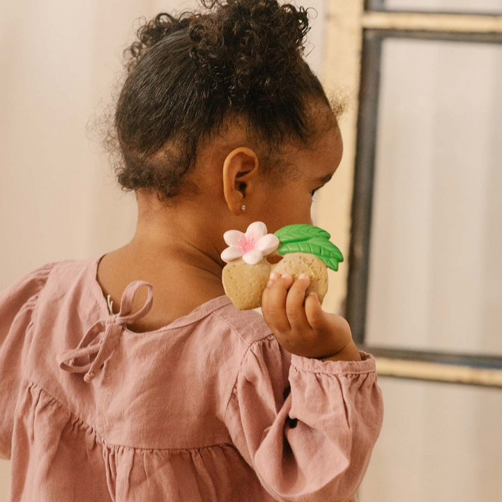 Oli &amp; Carol Aly The Almond Natural Rubber Teether