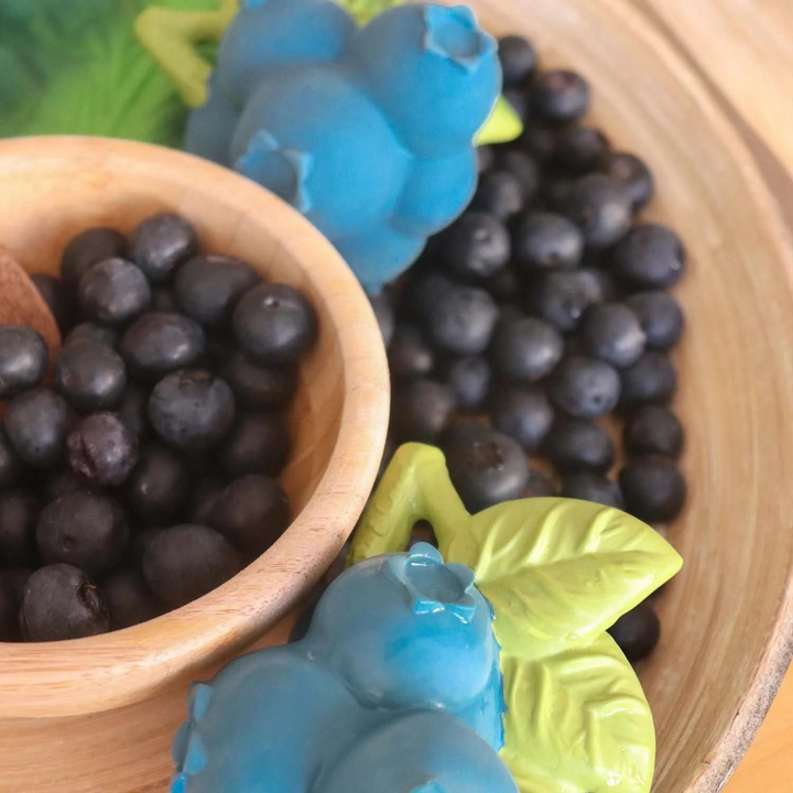 Oli &amp; Carol Jerry The Blueberry Natural Rubber Teether