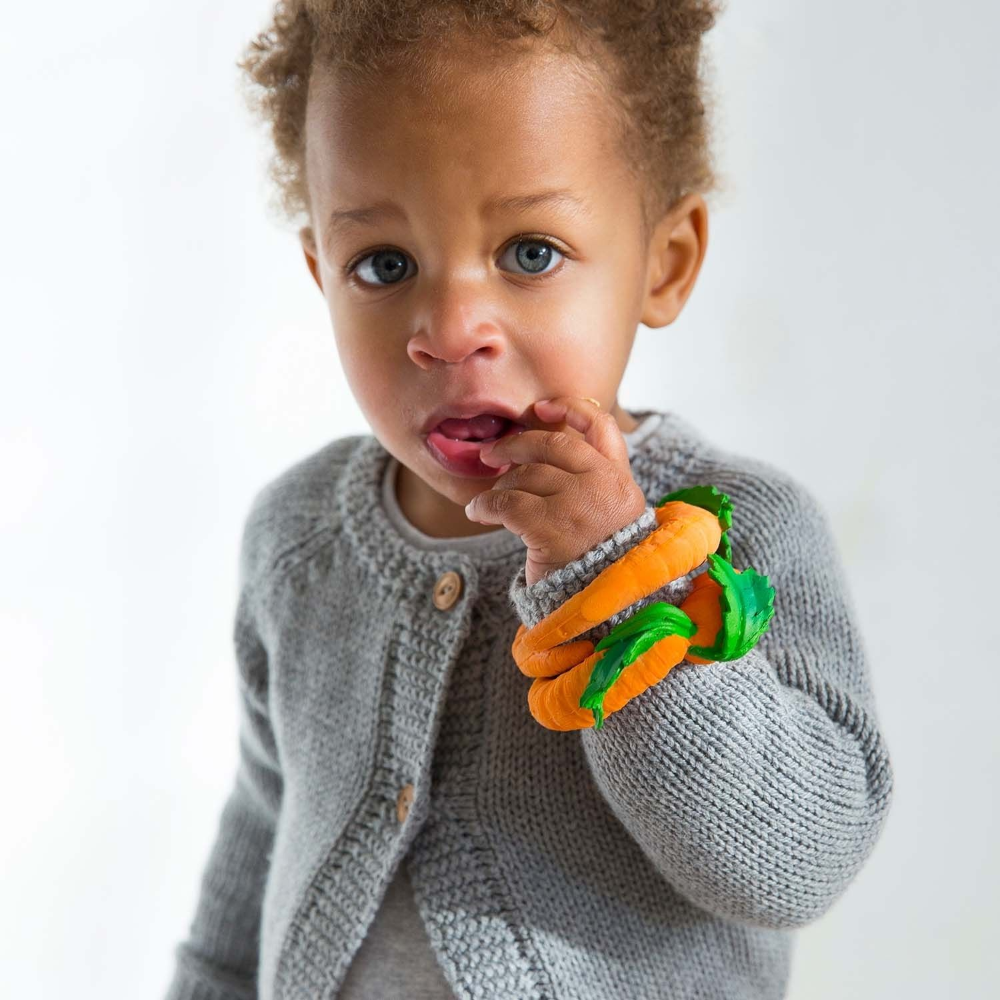 Oli & Carol Cathy The Carrot Natural Rubber Teether