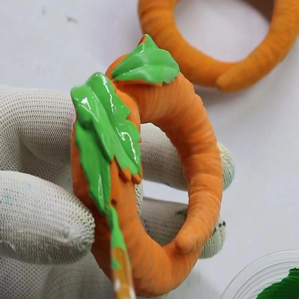 Oli &amp; Carol Cathy The Carrot Natural Rubber Teether