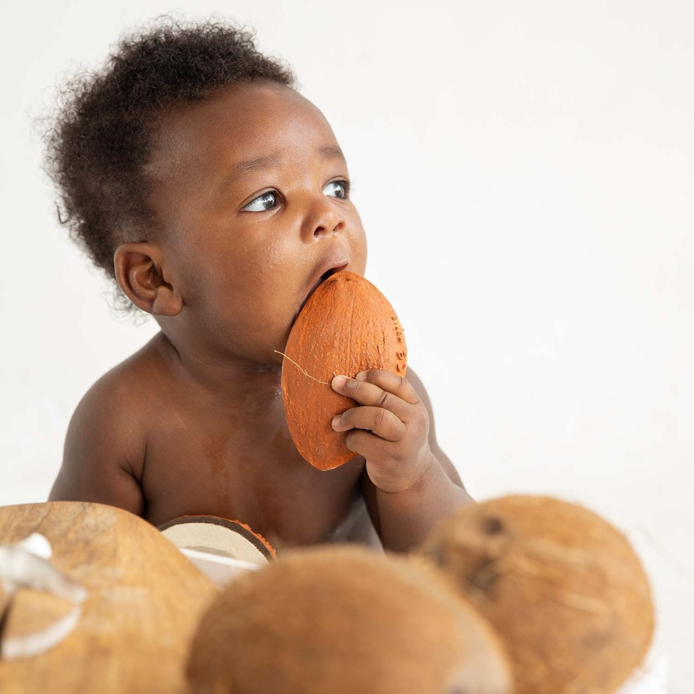 Oli & Carol Coco The Coconut Natural Rubber Teether