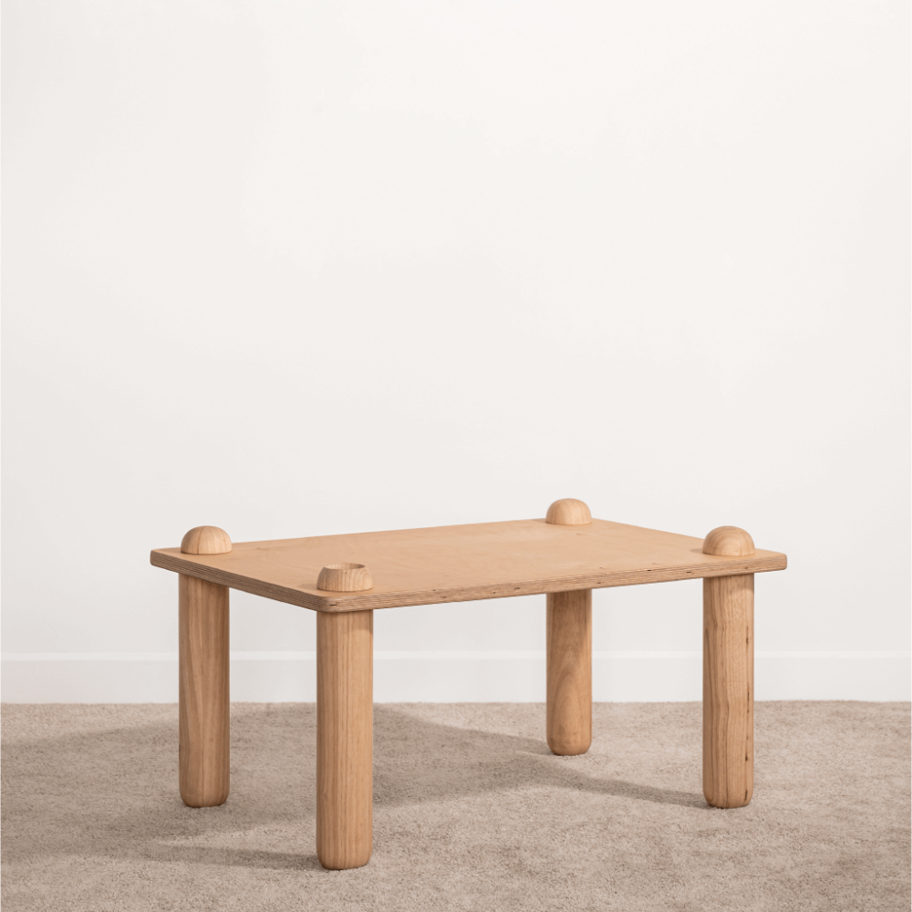 Lila Stable Table