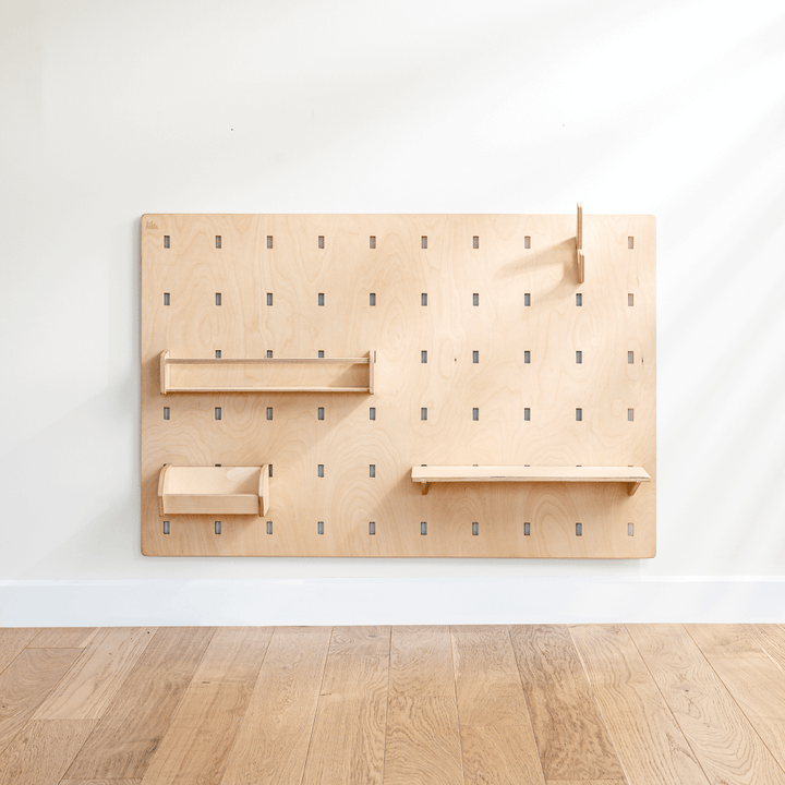 Lila Pegboard Play Set