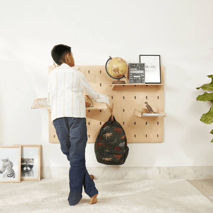 Lila Pegboard Study Set