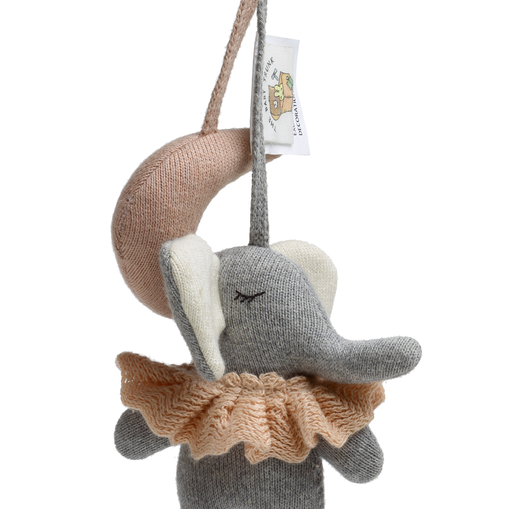 The Baby Trunk Priam Chain Hanging