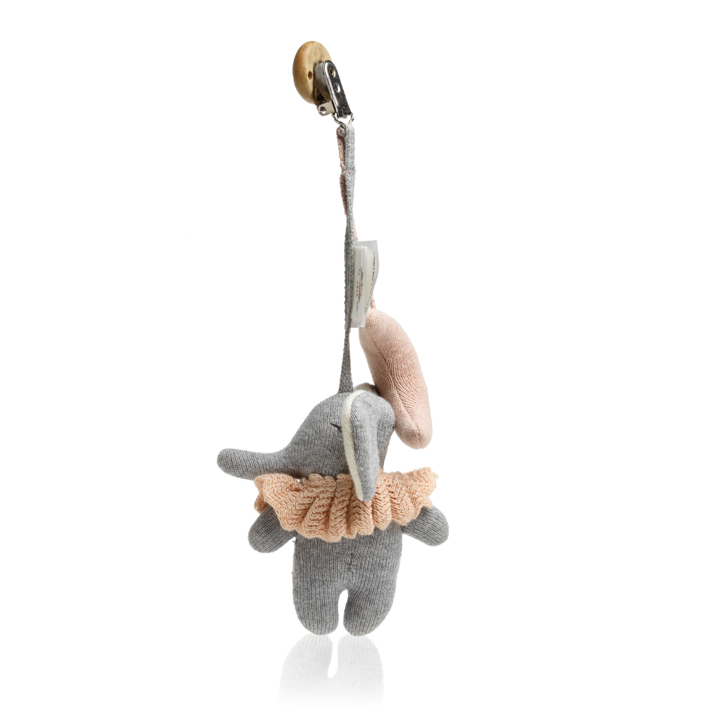 The Baby Trunk Priam Chain Hanging