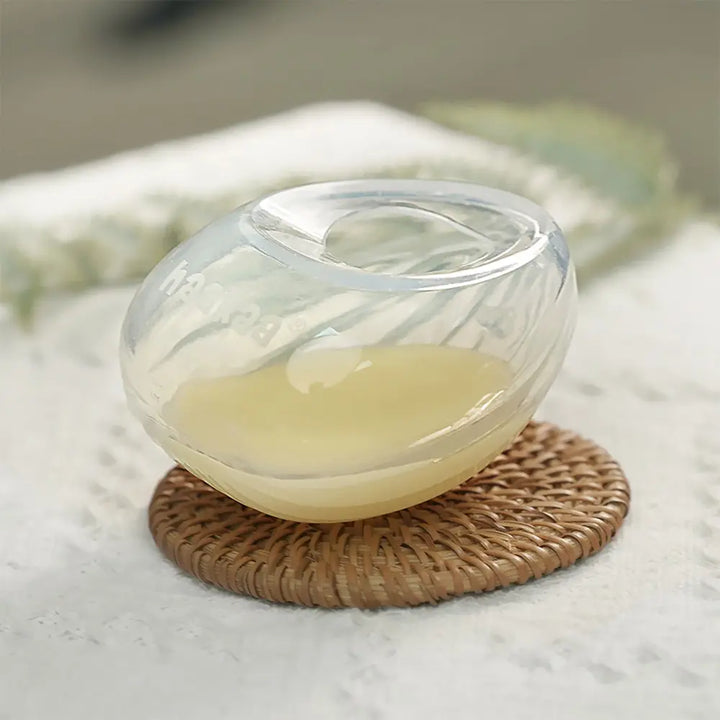 Haakaa Shell Wearable Silicone Breast Pump – Hands-Free &amp; Discreet Milk Collection – 75ml