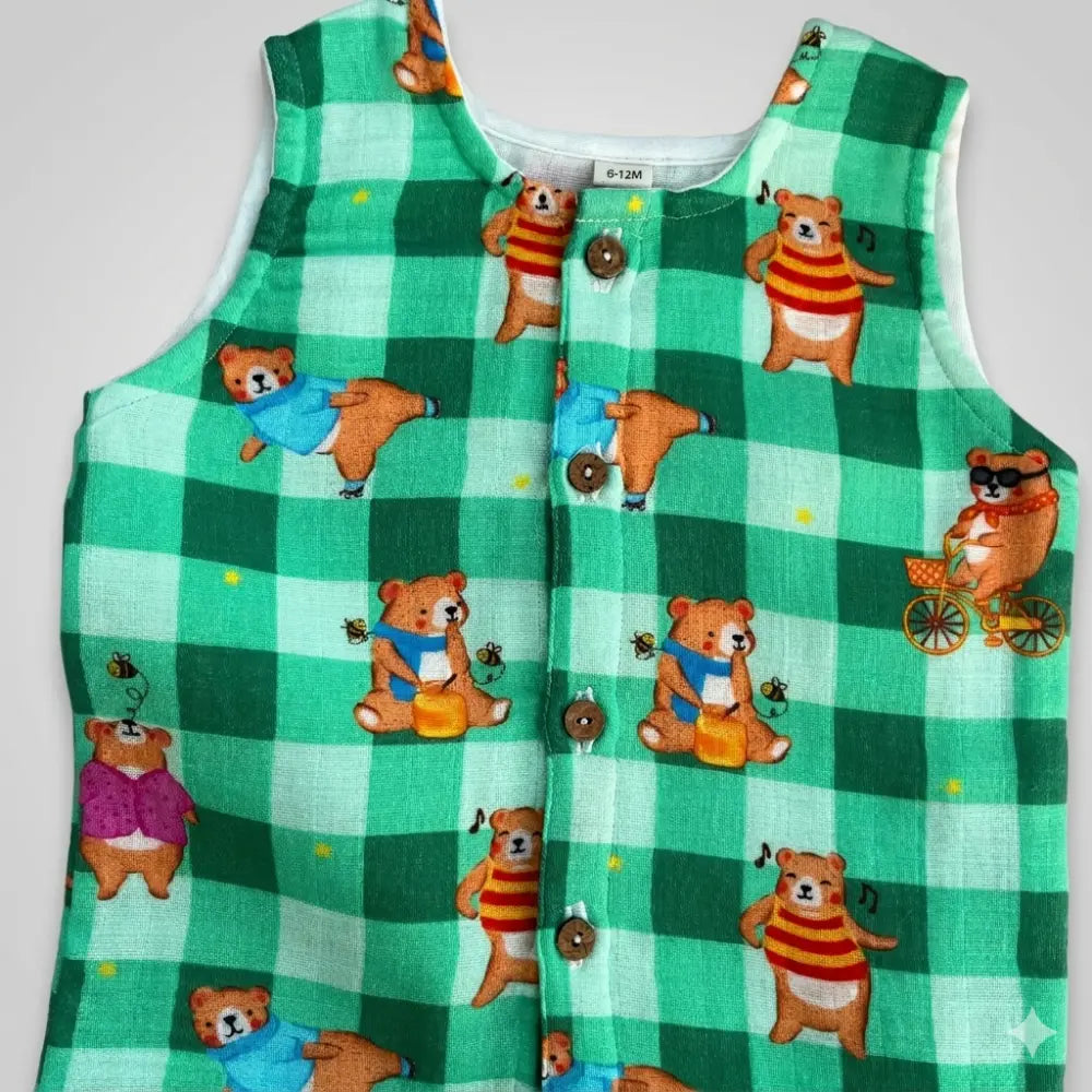 Bhaakur Bear Print Unisex Muslin Set - Green