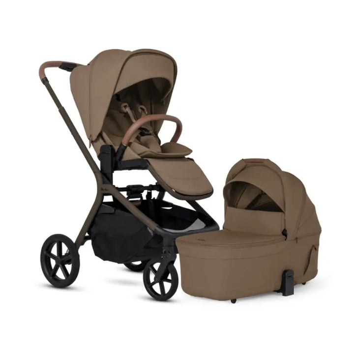 Silver Cross Breez Stroller &amp; Carry Cot Travel System Combo | Reversible Flat Recline Seat | Height Adjustable | All Terrain Suspension | One Hand Fold | Rain Cover &amp; Adaptors Included | Newborn to 4 Years | Up to 22kg - Maple
