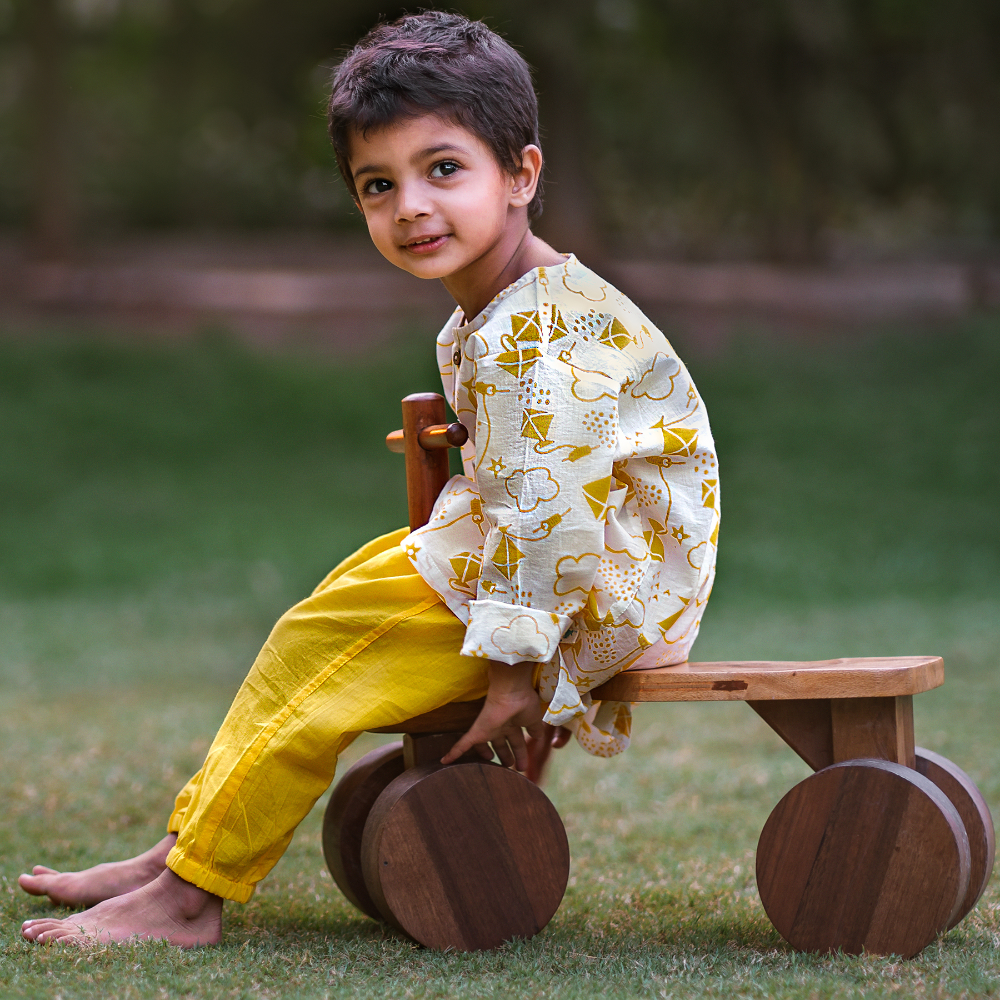 Whitewater Kids Unisex Organic Patang Kurta With Yellow Pants