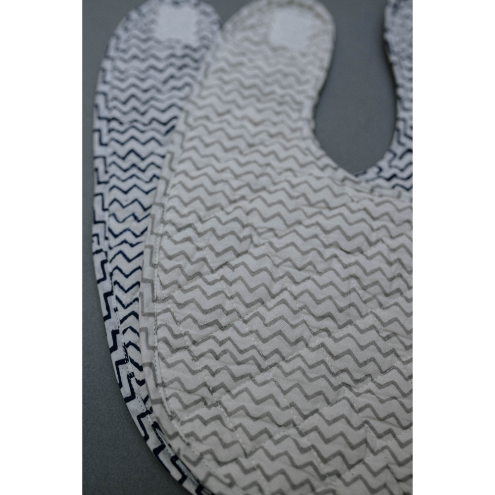 Raamae Chevron Bib (Set of 2)