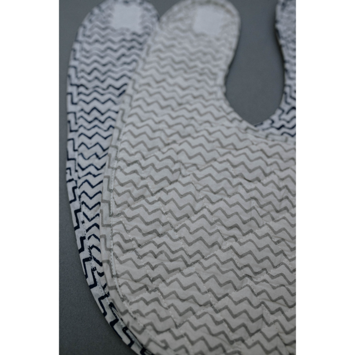 Raamae Chevron Bib (Set of 2)