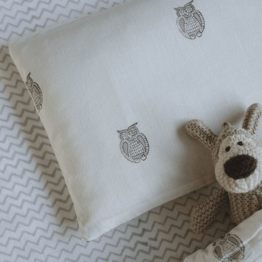 Raamae Head-shaping Mustard Rai Pillow - Owl