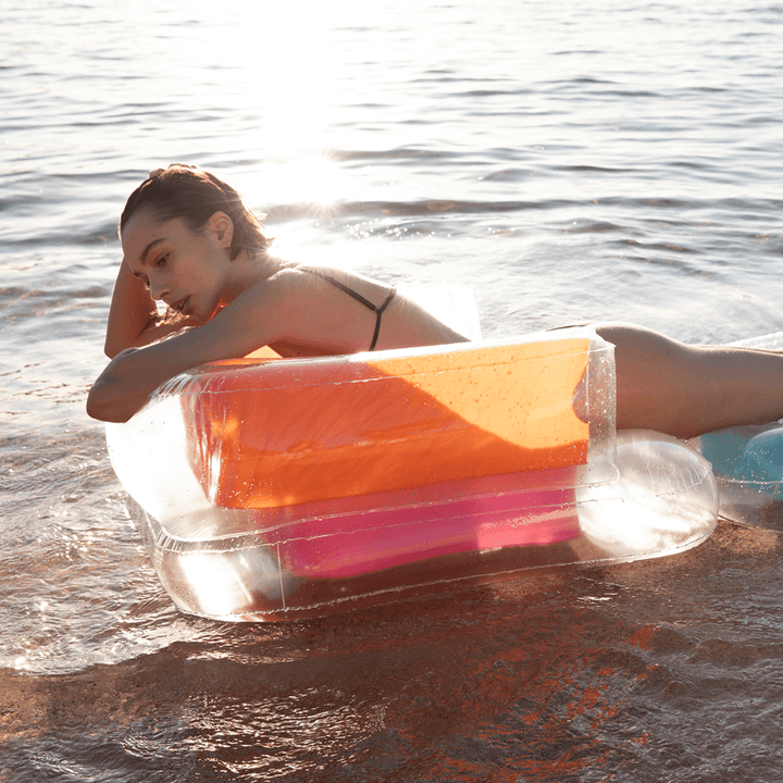 SUNNYLiFE inflatable Lilo Chair Flash Back - Multicolor