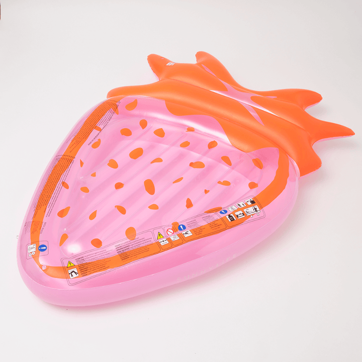SUNNYLiFE inflatable Luxe Lie-On Float Strawberry Pink Berry - Pink