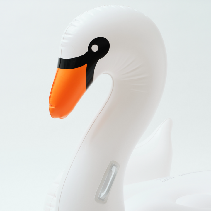 SUNNYLiFE The Resort Original Luxe Ride-On Float Swan