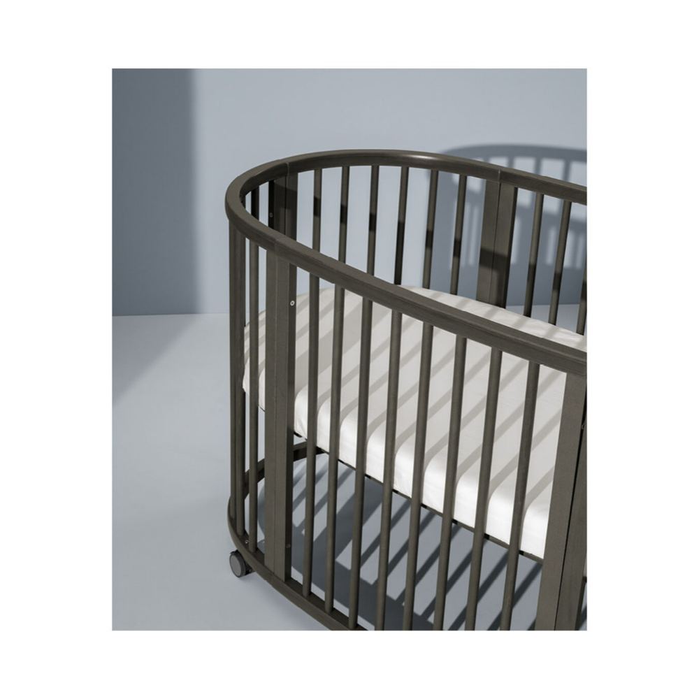 Stokke Sleepi™ - The Oval Crib for Kids 0-5 years