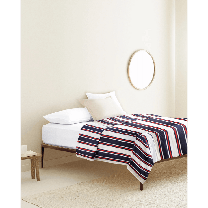 #color_blue-and-red-stripes