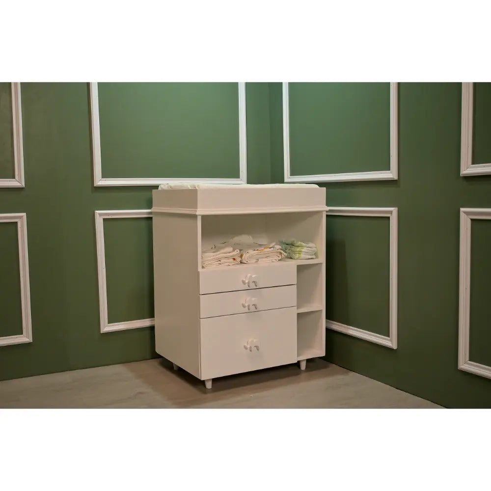 Waddle and Roo - The Elly Changing Station