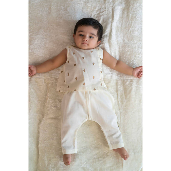 Tiber Taber Newborn Baby Premium Cotton Jhabla Set Gold Buta- Cream