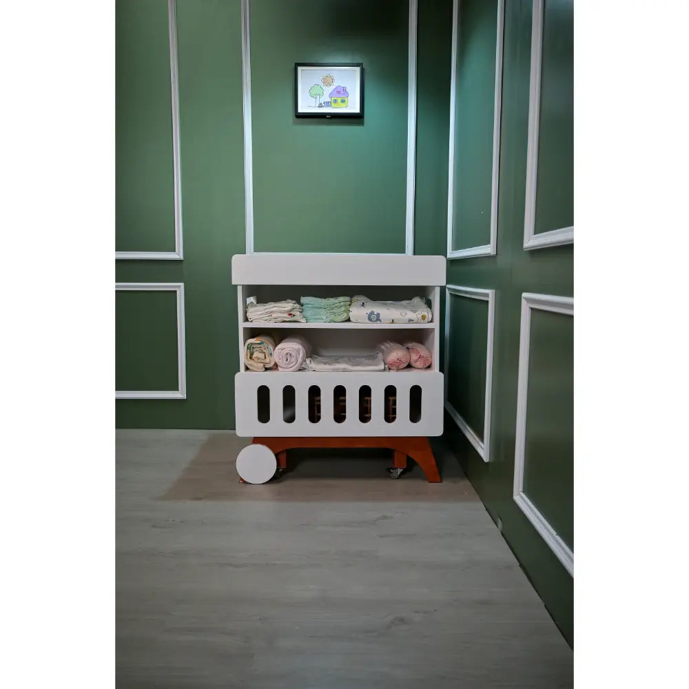Waddle and Roo - The Voyager Changing Station