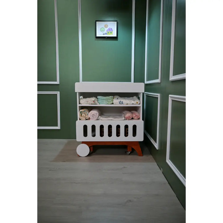 Waddle and Roo - The Voyager Changing Station