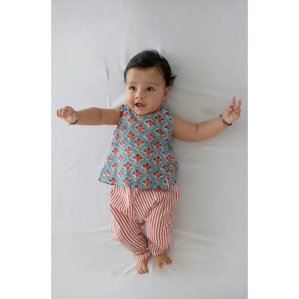 Tiber Taber 100% Cotton Woven Half Sleeves Block Print Jhabla Set - Blue