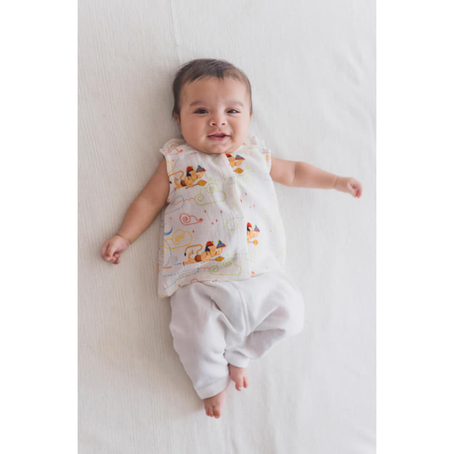 Tiber Taber Unisex Hanuman Blessings Jhabla Set-White