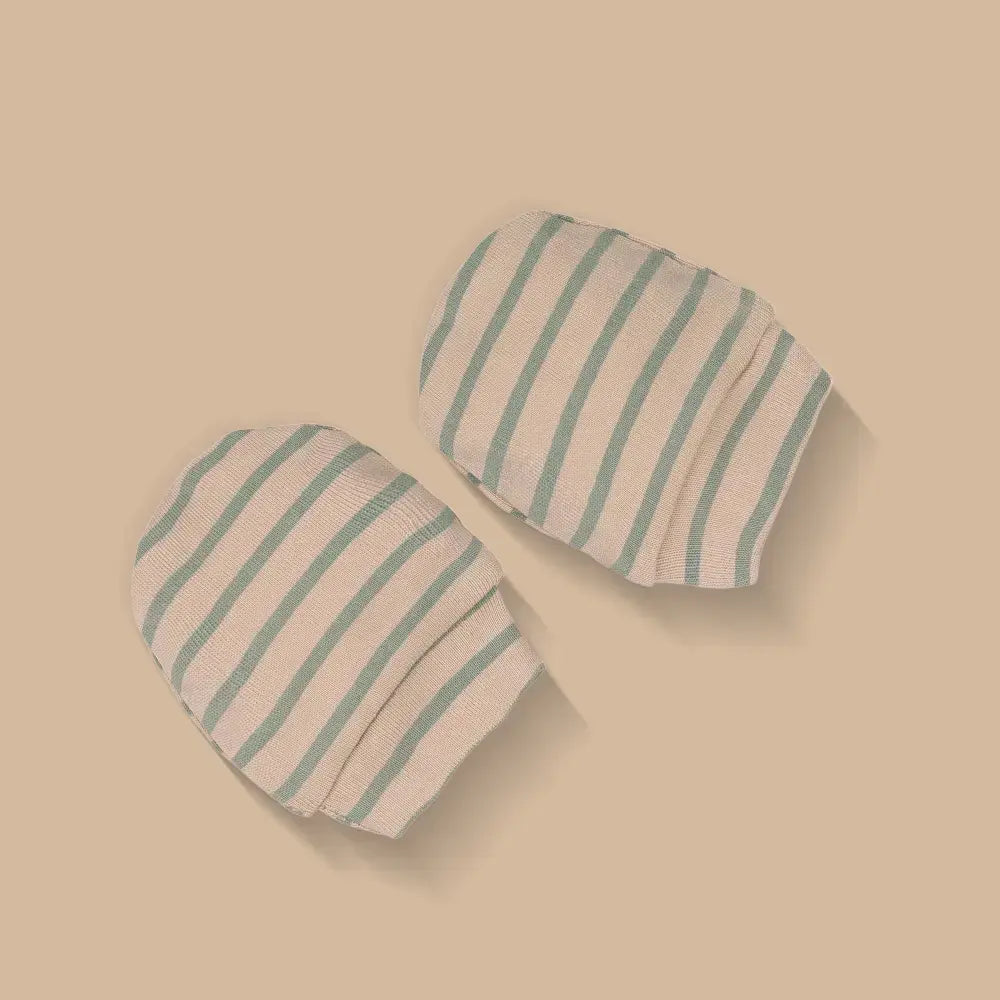Prekies Newborn Cotton Cap, Mittens &amp; Booties Set - Olive Green
