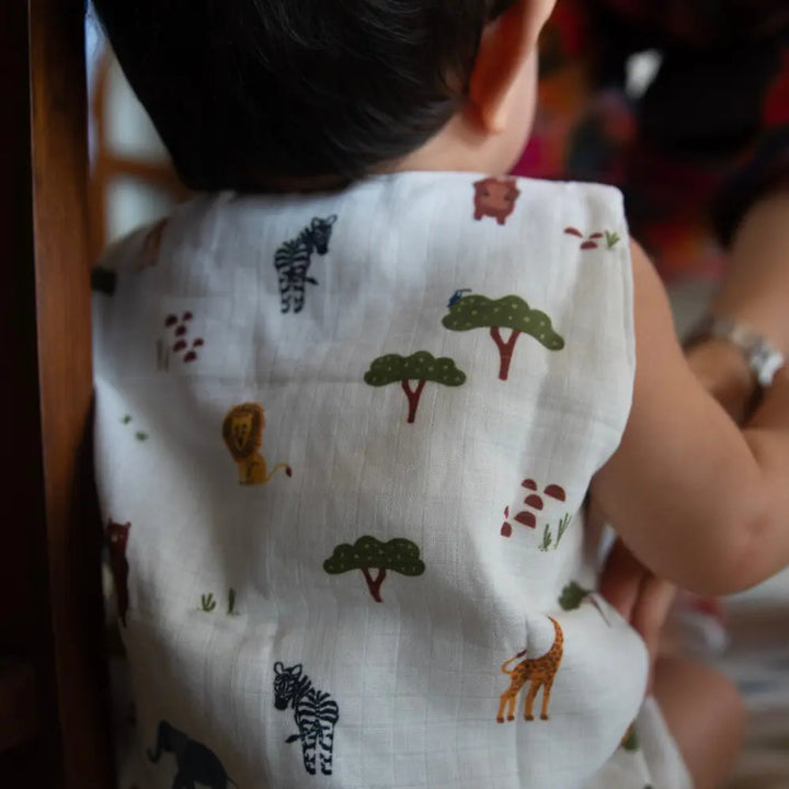 Dulaar Organic Muslin Vest &amp; Shorts Set (6-12 Months)