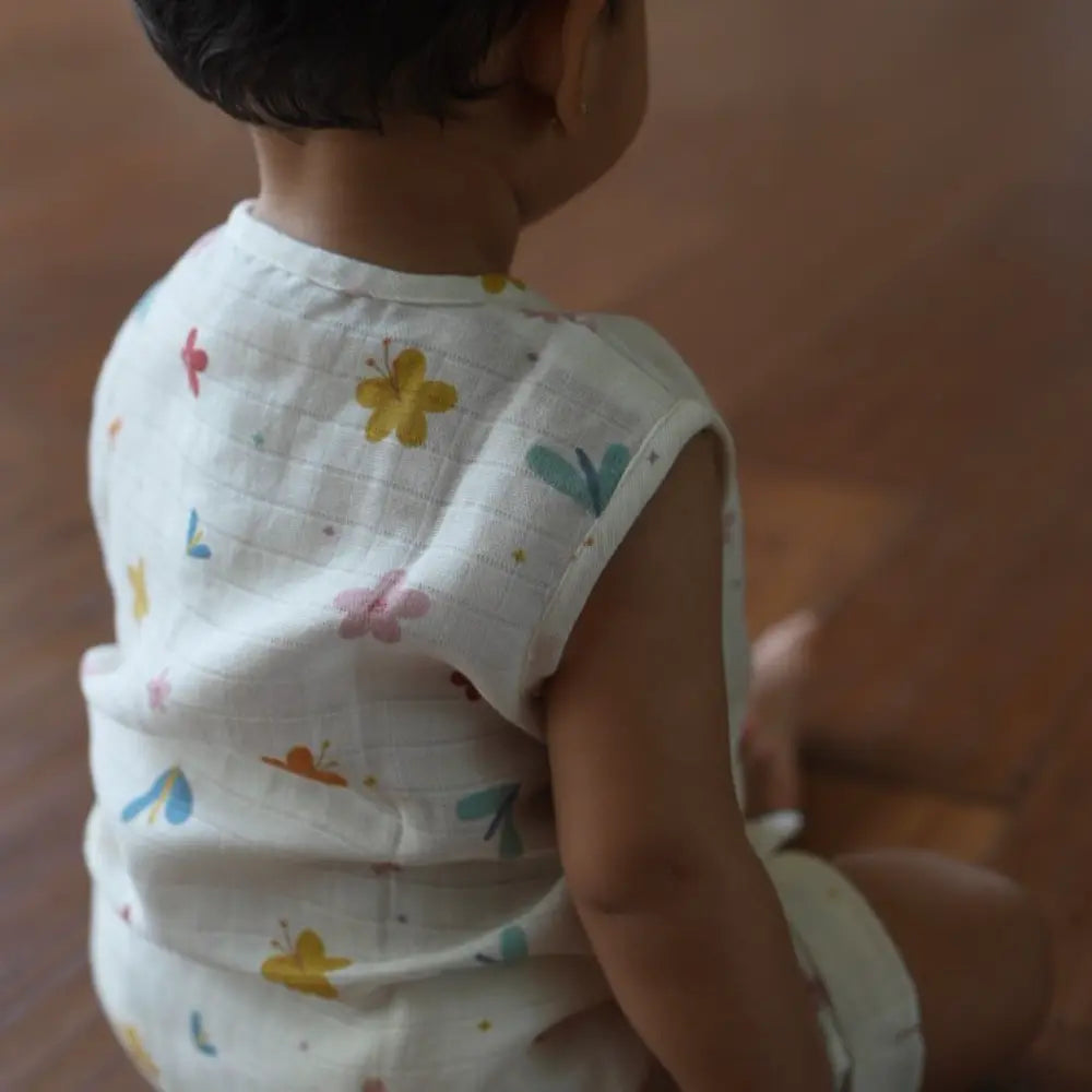 Dulaar Organic Muslin Vest &amp; Shorts Set - A World in Bloom