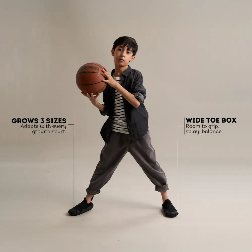 Aretto Leaps - All Black Kids Shoes