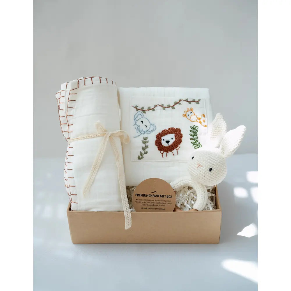 PureCloth.Co Little Meadows Baby Boy Hamper | Off-White Set