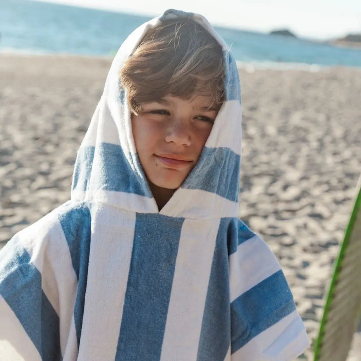 Swim Essentials Beach Poncho, Quick-Dry Kids Hooded Towel Poncho, 65 × 65 cm, Blue - Catch of the day