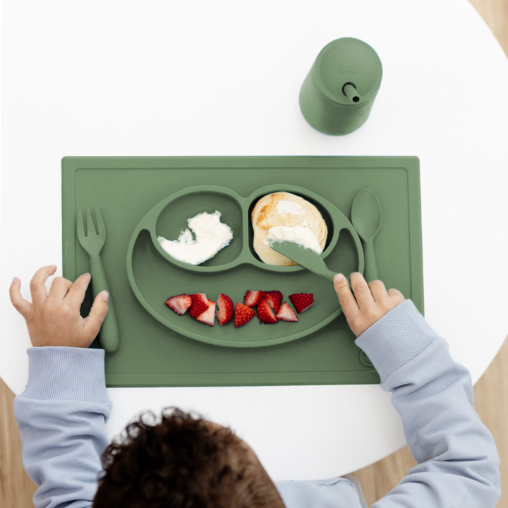 #color_ezpz-Happy-Utensils-for-Toddlers(Spoon,-Fork-&amp;-Knife)