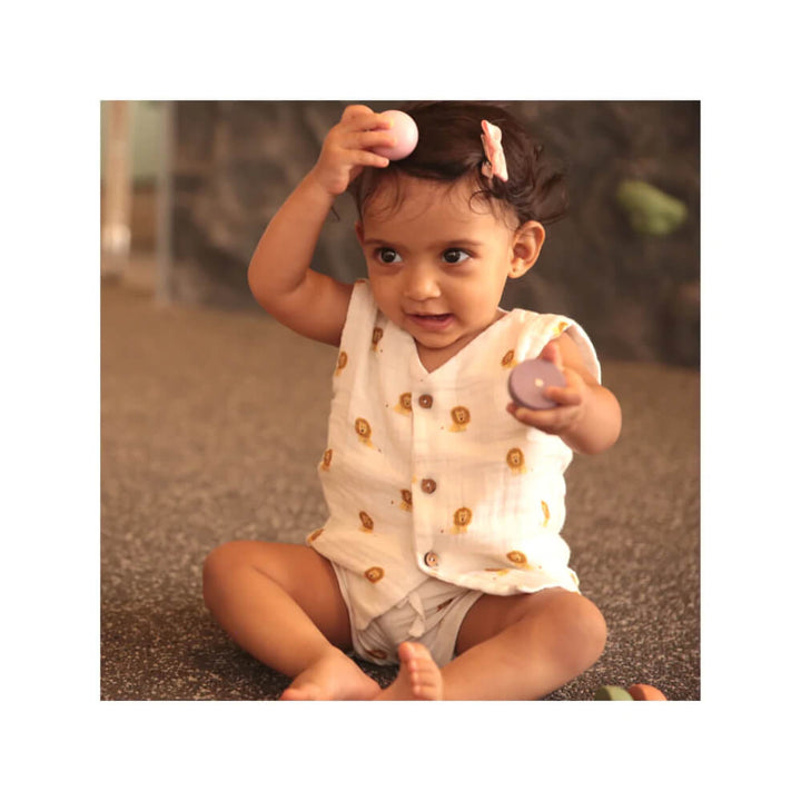 Dulaar Organic Muslin Vest &amp; Shorts Set (Set of 2)