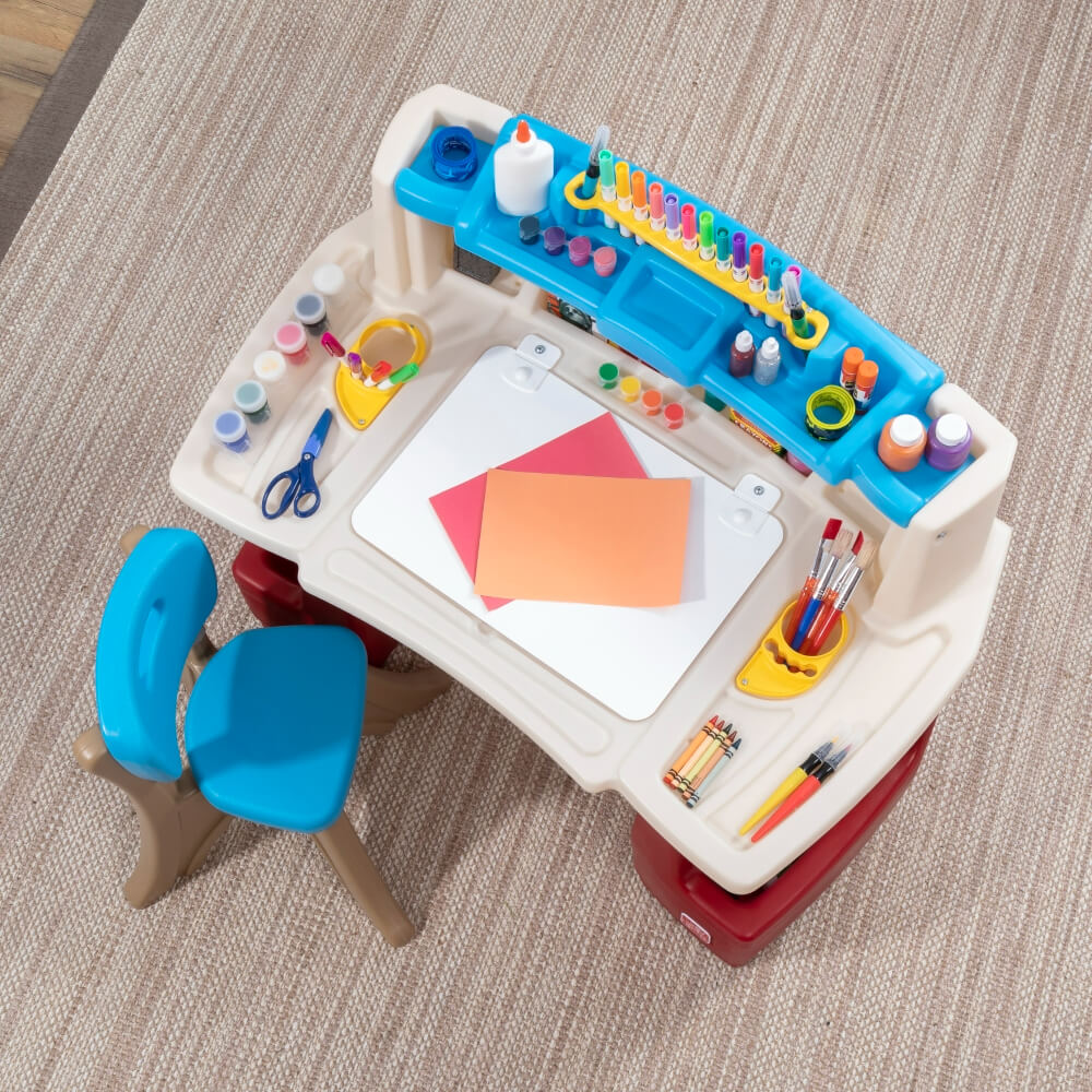 Step2 Deluxe Art Master Desk