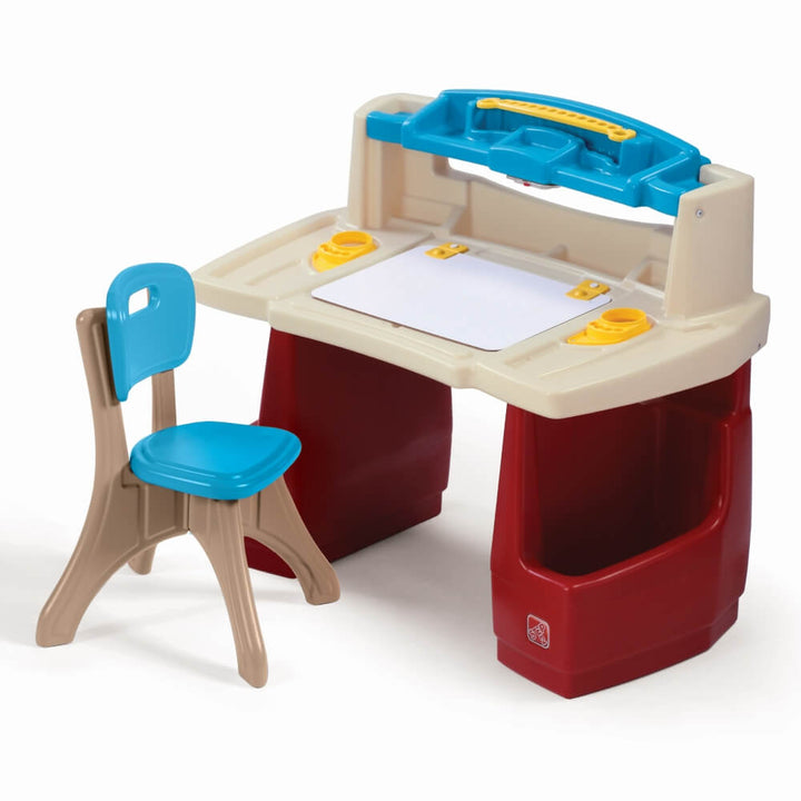 Step2 Deluxe Art Master Desk