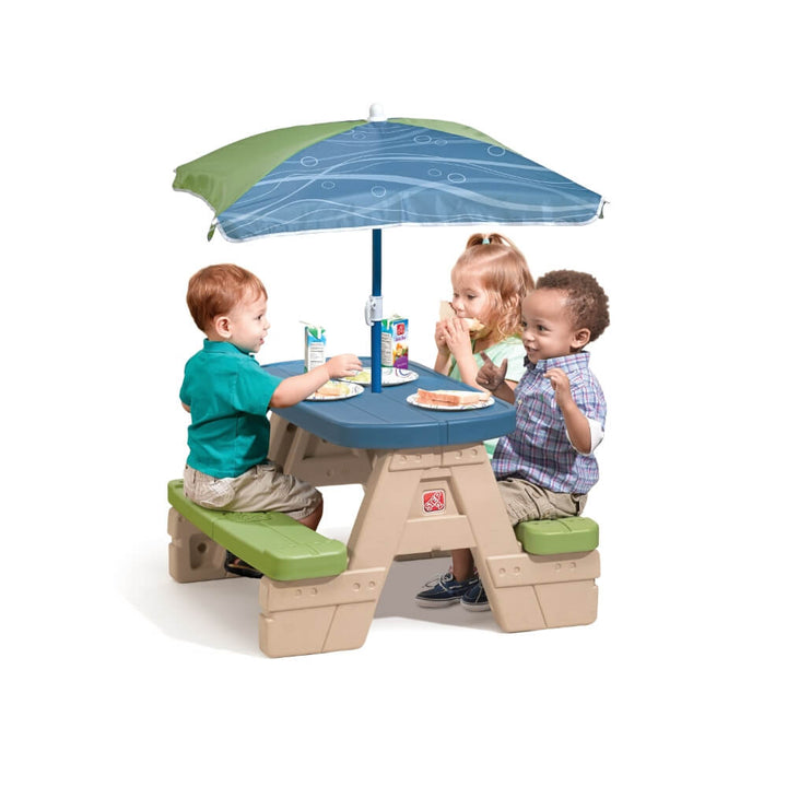 Step2 Sit &amp; Play Picnic Table With Umbrella