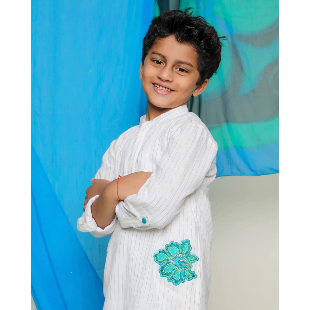 Juui Embroidered Kurta, White