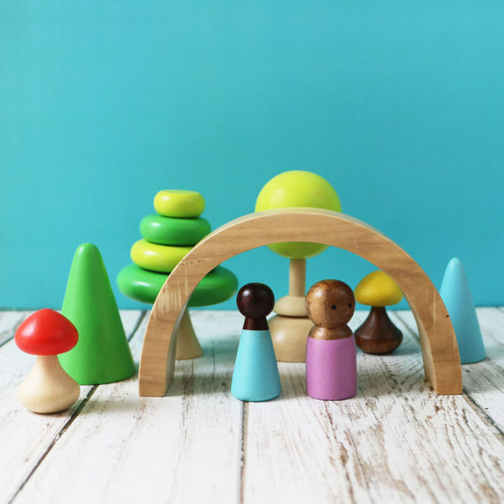 24 Pieces Play Set with Peg Dolls