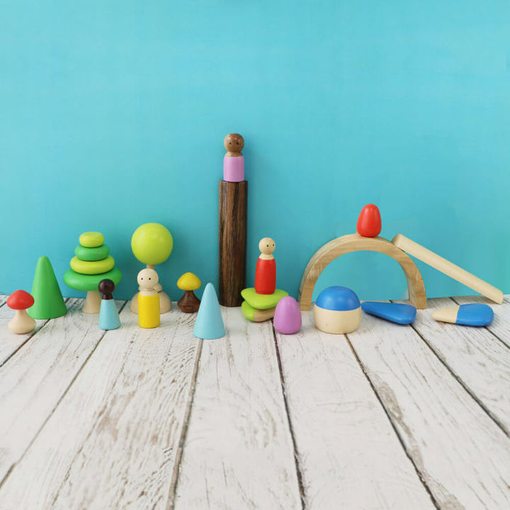24 Pieces Play Set with Peg Dolls